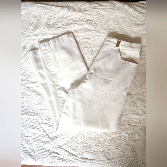 ST.john sport.ankle pants off white with gold accessories size 2 - Picture 2 of 3